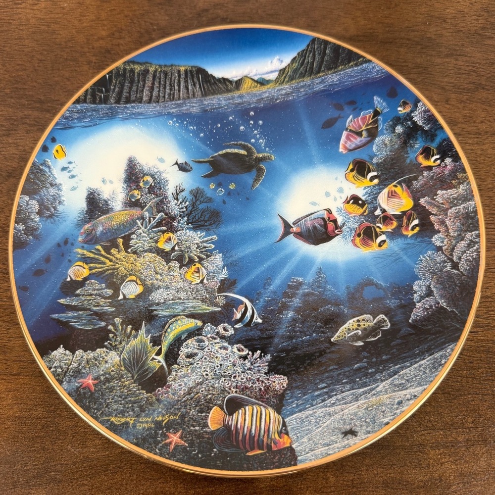 VTG 1991 Danbury Mint Underwater Paradise 'Serenity of Waipio" 8" Plate